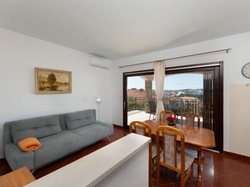 Apartment Limun-1 by Interhome
