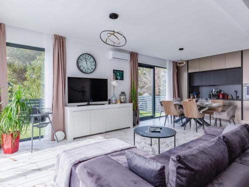 Holiday Home Giny by Interhome