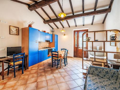 Η κουζίνα ή μικρή κουζίνα στο Holiday Home Giuncheto-3 by Interhome