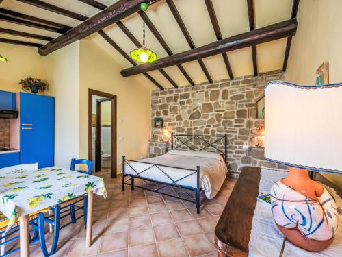 Ένα ή περισσότερα κρεβάτια σε δωμάτιο στο Holiday Home Giuncheto-3 by Interhome
