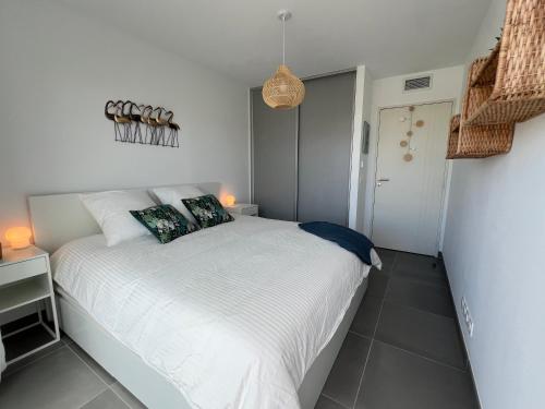 T2 Moderne Terrasse 2min Plages de Juan-les-Pins!