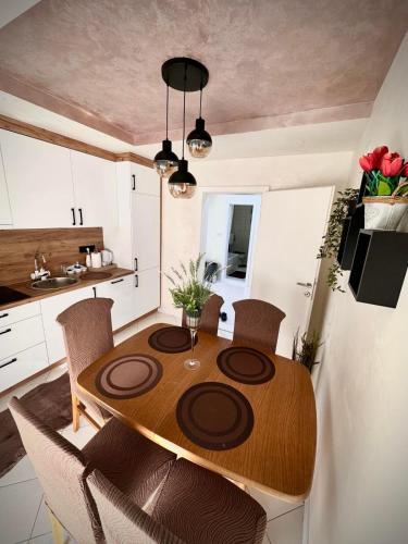 Η κουζίνα ή μικρή κουζίνα στο Apartman TEA