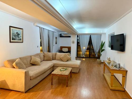 Exclusive Penthouse Apt, at Glyfada Marina & Beach