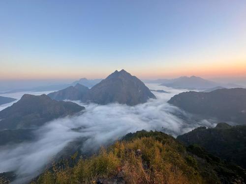 Nongkhiaw Camping on mountain with White Rabbit tours