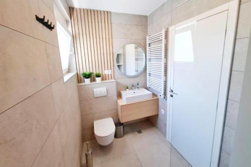 Koupelna v ubytování Family friendly house with a swimming pool Povljana, Pag - 24256