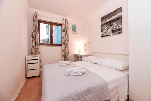 Apartments with parking space Stobrec, Split - 24425