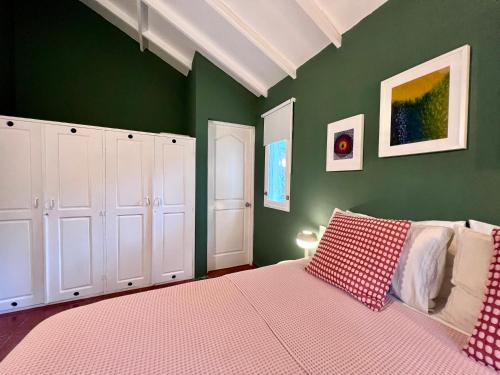 Cama o camas de una habitación en PETRAKl HOMES