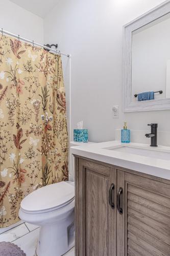 Foto Ann Avenue Charming 3 Bedroom Retreat Near Downtown St Louis 3