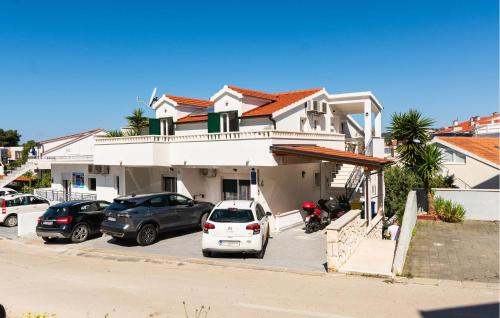 2 Bedroom Lovely Apartment In Hvar