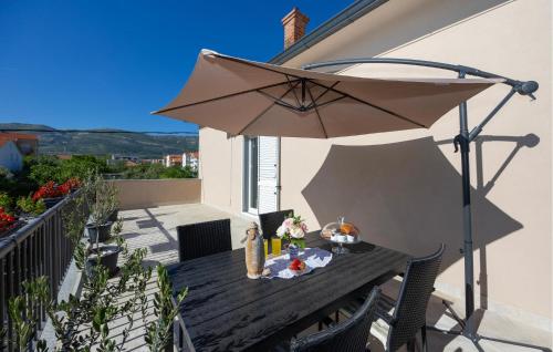4 Bedroom Nice Home In Kastel Novi