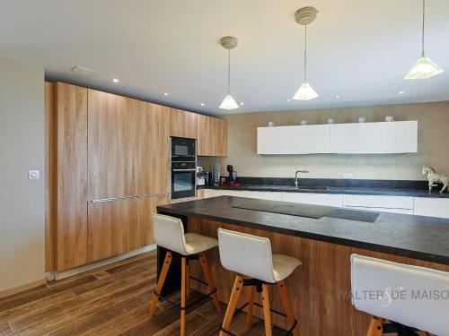 Photo de la galerie de l'établissement Maison familiale à Toulon proche plage - FR-1-599-118, à Toulon