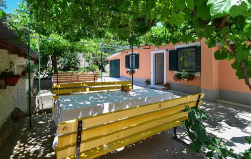 3 Bedroom Amazing Home In Split