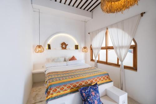Ένα ή περισσότερα κρεβάτια σε δωμάτιο στο Boho-Chic Canggu 3 BR Pool Villa - Great Location
