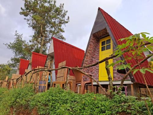 Φωτογραφία από το άλμπουμ του Ciwidey Jungle Camp σε Gambung