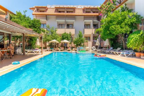 Bazén v ubytování Selenium Hotel nebo v jeho okolí