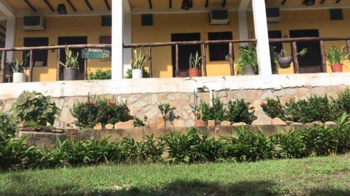 Taman di luar Casa Tierra viva-Choroni