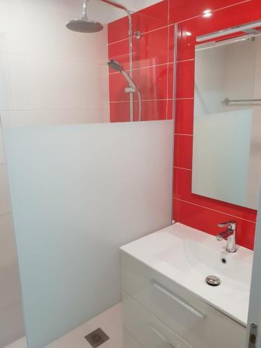 Modern Studio FREE WIFI Heated Pool