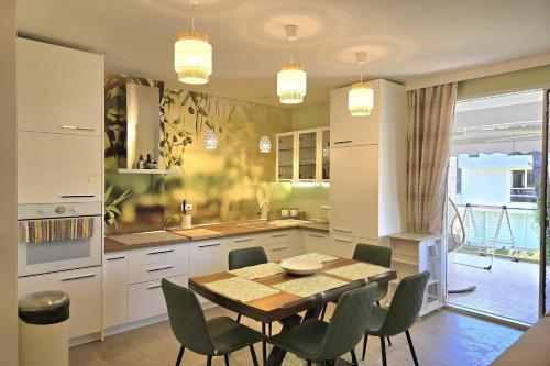 Olive Tree Apartment - Happy Rentals
