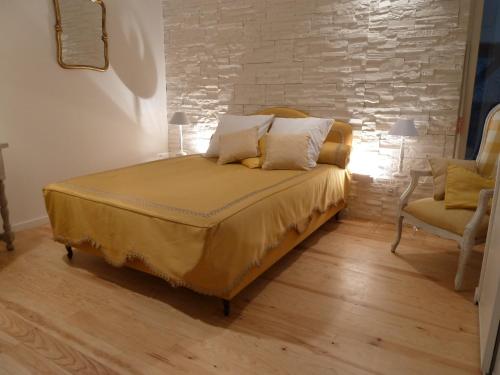 Photo de la galerie de l'établissement La Ferme Les Cousteres -Chambre double privée, pièces de vie partagées -, à Montréjeau