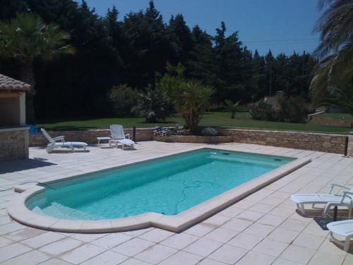 Photo de la galerie de l'établissement Maison d'architecte très agréable à vivre, à La Celle-sous-Gouzon