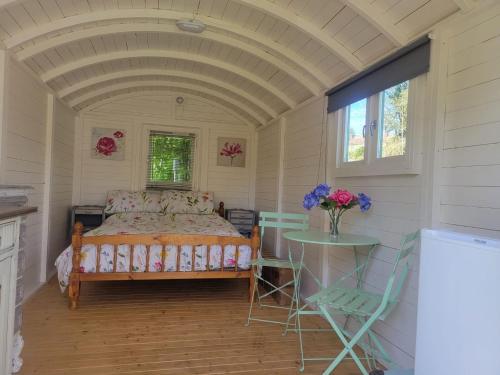 Cozy Wooden Chalet in Abilly, France - Nature Lovers Paradise