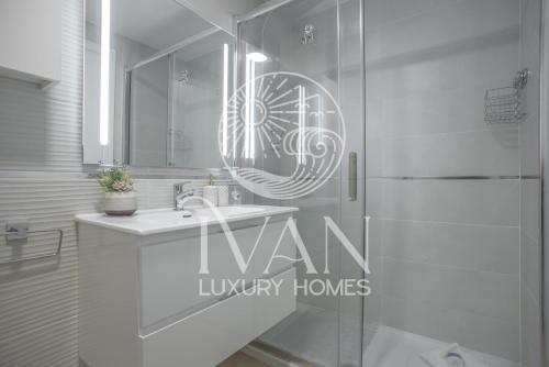 Phòng tắm tại Casa Playera Ivan Luxury Homes 5ªPlta Norte 1ªLinea