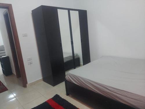 Compound El makramia 106