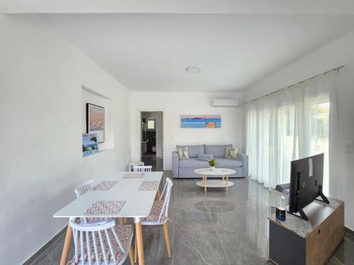 Φωτογραφία από το άλμπουμ του Gavriel's house Eretria στην Ερέτρια