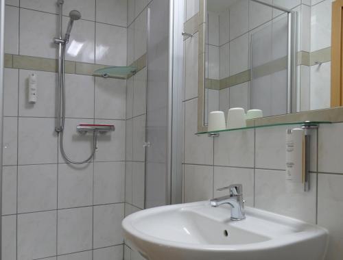 Bilik mandi di Pension Maiglöckchen