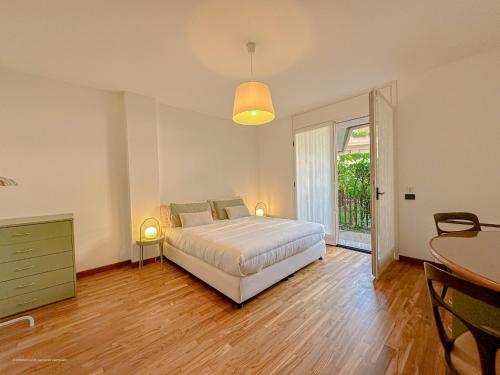 Aspromonte Lakeside Suite - Lecco Garden Retreat photo 2