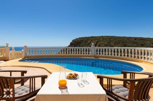 Villa Octavio by Abahana Villas