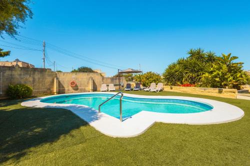 Der Swimmingpool an oder in der Nähe von VillaNirvana
