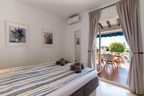 Tetuan 40 Oasis Properties