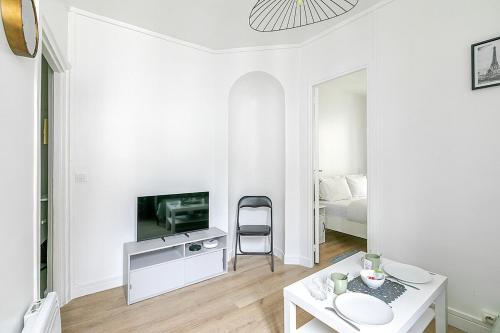 Nid douillet pour deux dans le Paris des artistes