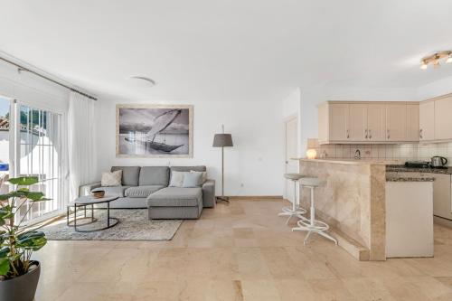 Cute Apartment in Benamara a few meters from the beach between Estepona &Marbella photo 6