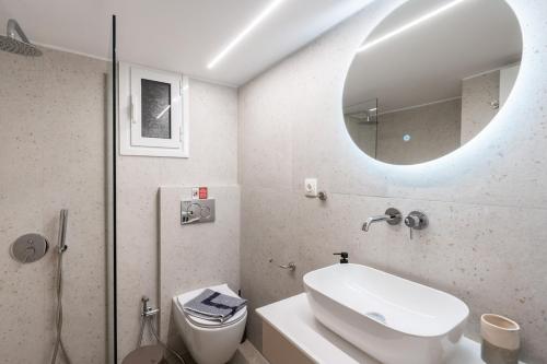 LIV - Trendy Athenian Apartment in Pagrati