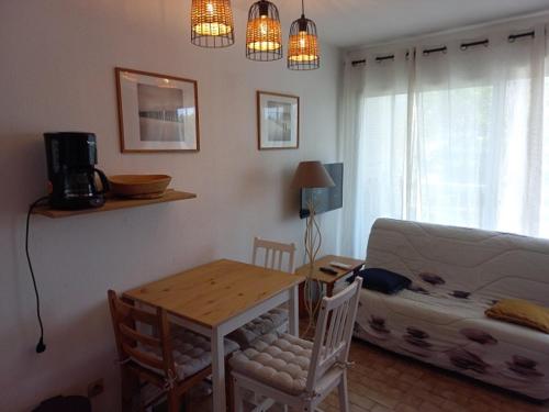 Photo de la galerie de l'établissement PORT JONATHAN 158 - Climatisation - piscine - bord de mer, à La Grande Motte