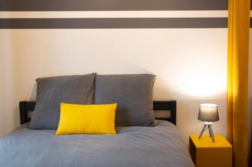 Photo de la galerie de l'établissement Appartement proche gare et prefecture, à Laval