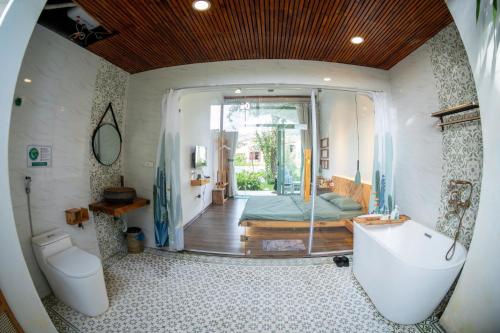 Area tempat duduk di Green Town Mộc Châu