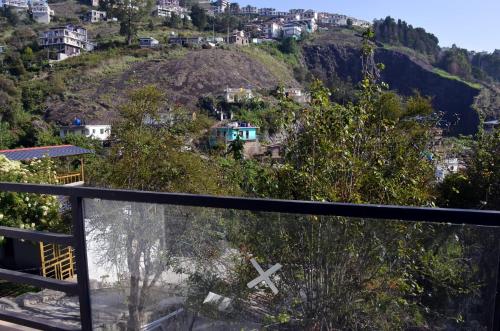 Γενική θέα στο βουνό ή θέα στο βουνό από  αυτό το θέρετρο