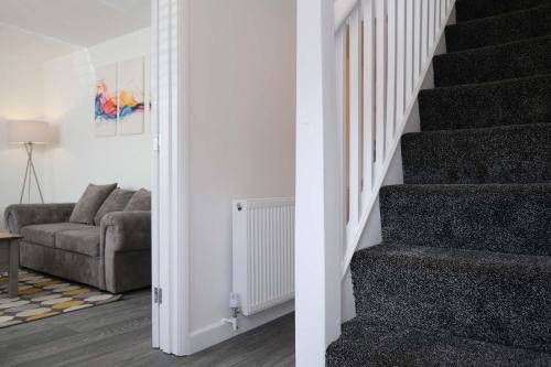 Gallery image of Fabulous 3 Bedroom Home with Parking in Bedford in Bedford
