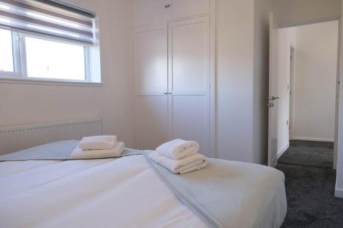 Gallery image of Fabulous 3 Bedroom Home with Parking in Bedford in Bedford