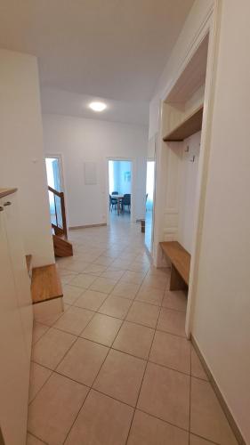 Fotografie z fotogalerie ubytování Möbliertes Apartment in Zentrumsnähe ve Vídni