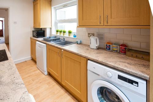 STELLA'S COTTAGE- Cute Traditional Home In South West By STAE-Homes photo 13