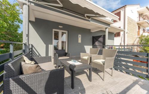 Μπαλκόνι ή βεράντα στο Cozy Apartment In Sveti Filip I Jakov