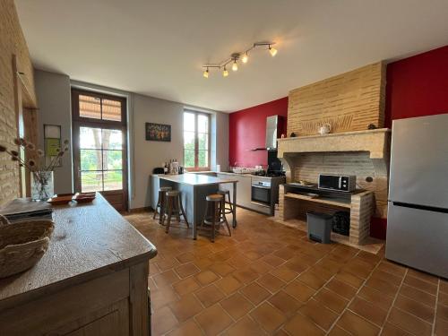 Photo de la galerie de l'établissement Gîte du Petit Mayne, à Saint-André-du-Bois