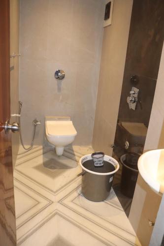 Koupelna v ubytování Hotel Chirag Next