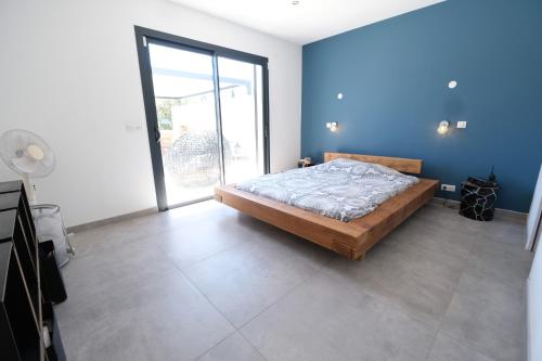 Photo de la galerie de l'établissement LS6-408 ERNO Villa contemporaine avec piscine privée 8 couchages à Chateauneuf de Gadagne - Proche d’Avignon, à Châteauneuf-de-Gadagne