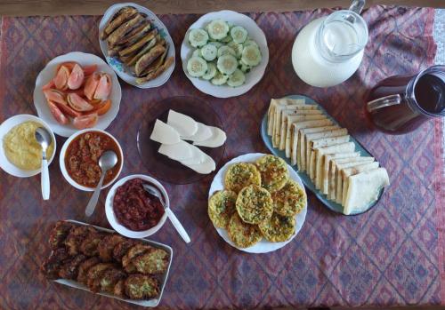 Billede fra billedgalleriet på Prespa`s Balcony Guesthouse i Gorica e Vogël