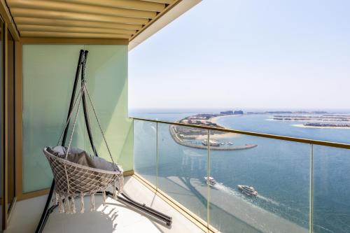 Maison Privee - Waterfront Living with Unparalleled Sea & Palm Vws